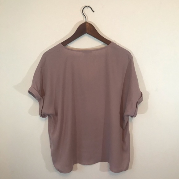 Dynamite Light Purple V-Neck Short Sleeve Top - Picture 7 of 8